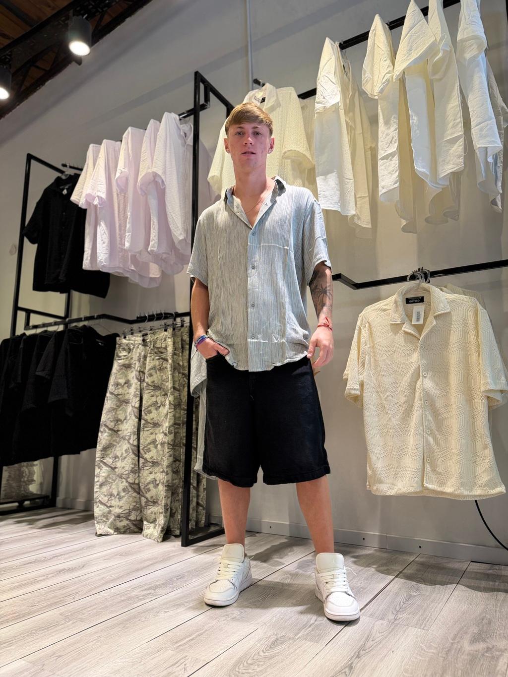 Camisa GOTIC