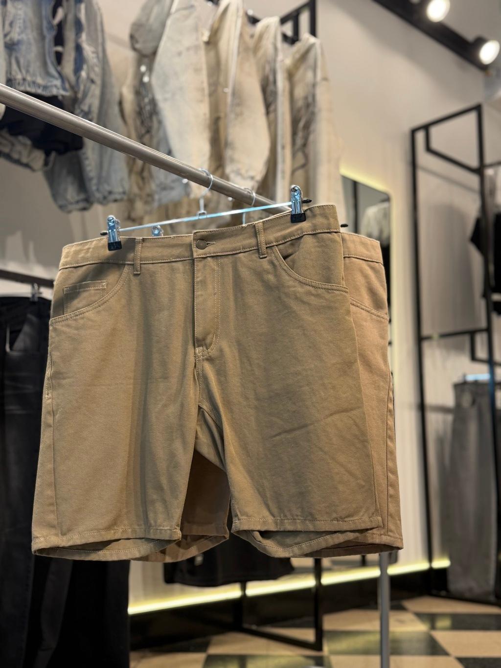 Bermuda gabardina beige