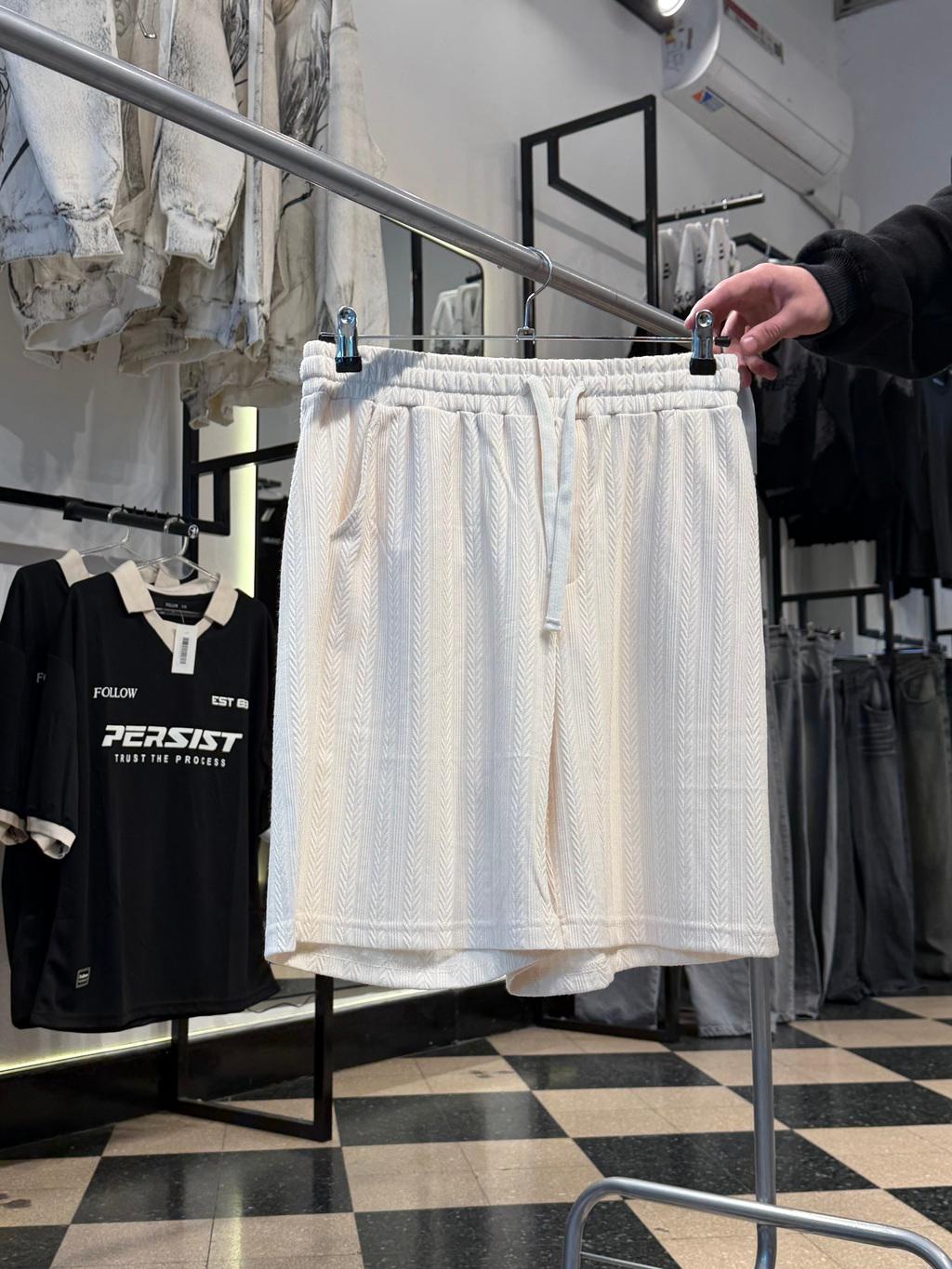 Short bordado